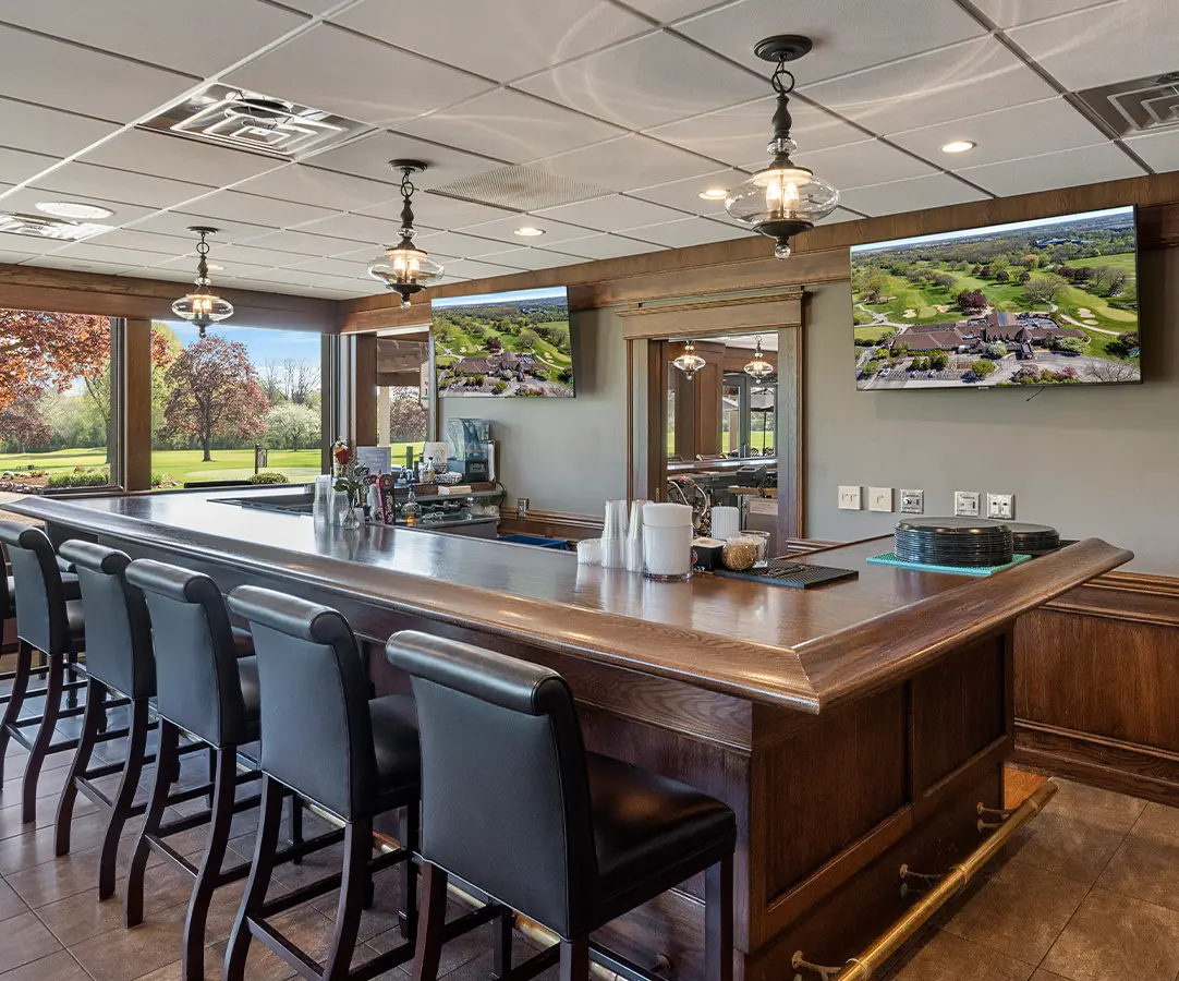 Pub 19 at North Hills Country Club