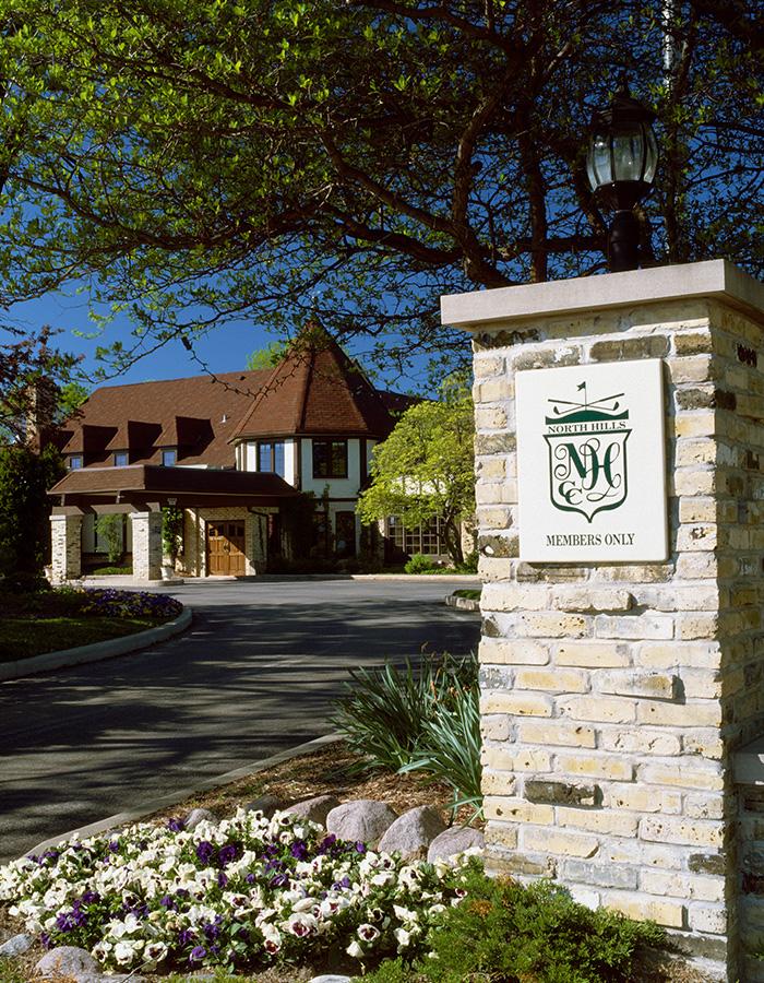 North Hills Country Club entrance
