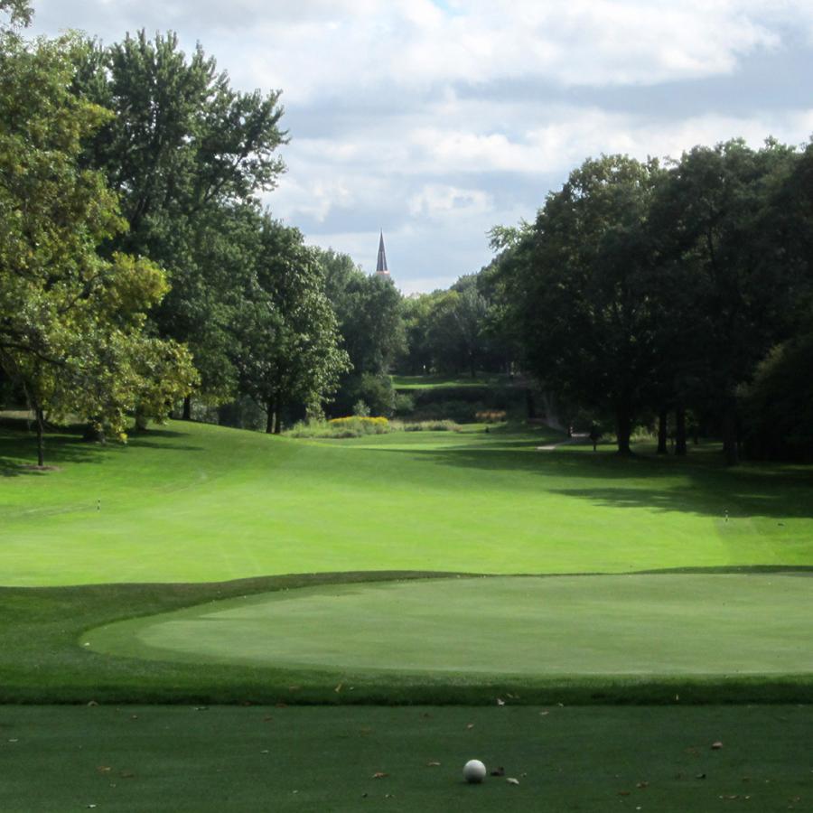 Hole 4 at North Hills Country Club